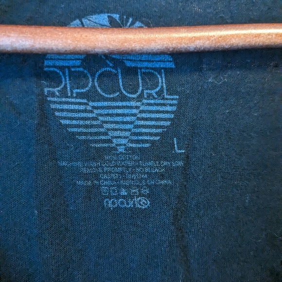 Ripcurl Colorful Logo & Black V-Neck Tee - Picture 2 of 5